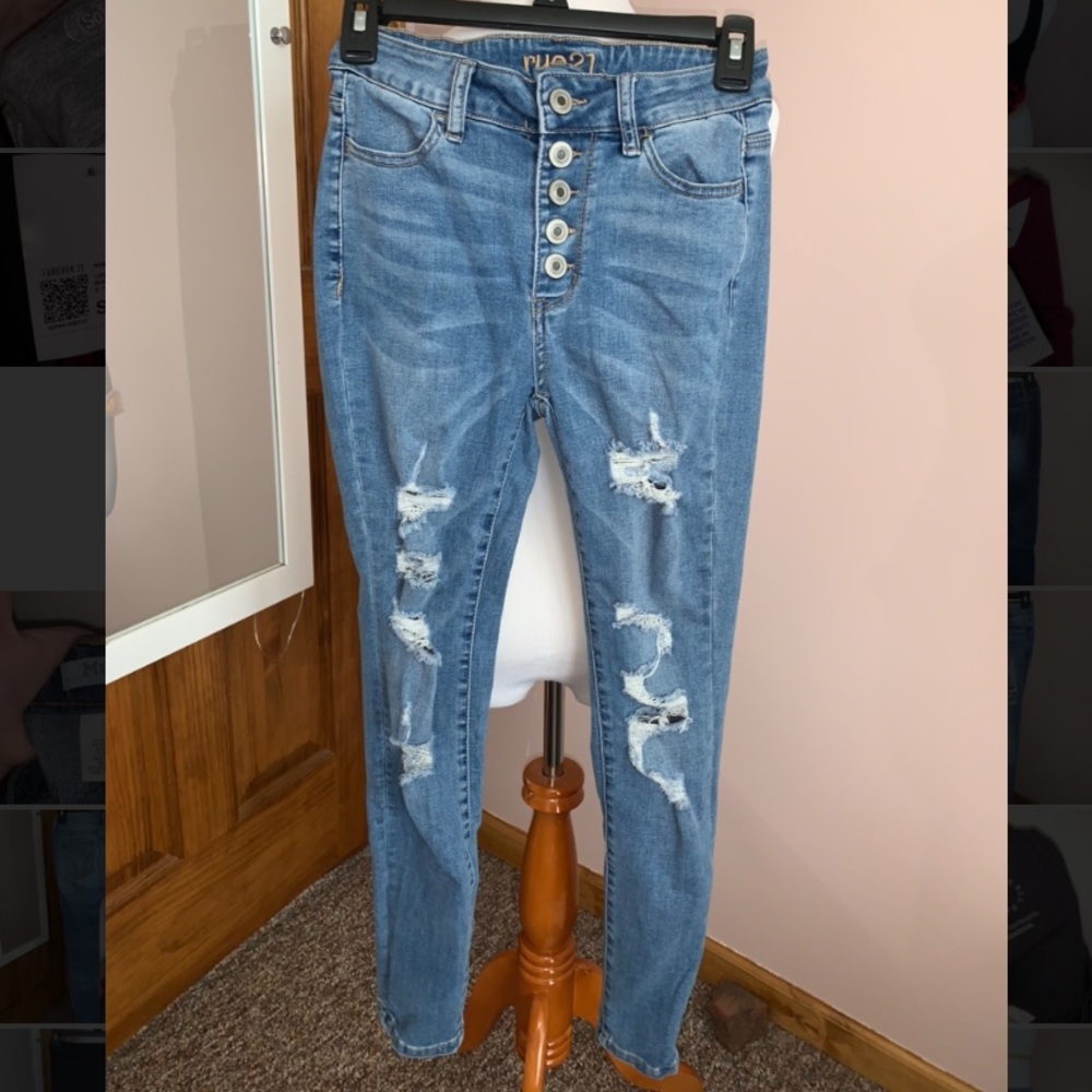 Denim High Rise Ankle Jegging from Rue21
